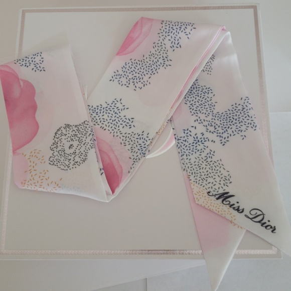 New authentic DIOR twilly / scarf / mitzah - Picture 1 of 8